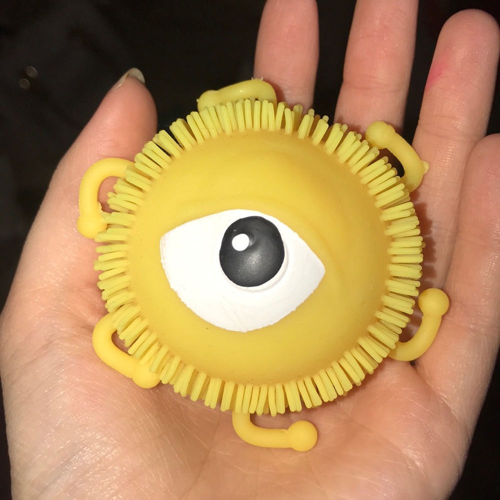 Multicolor light up monster ball